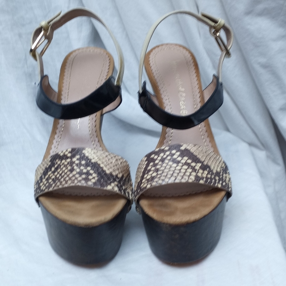 Final Sale  - JEAN-MICHEL CAZABAT Snakeskin/Wood Platform Wedge - Picture 2 of 9